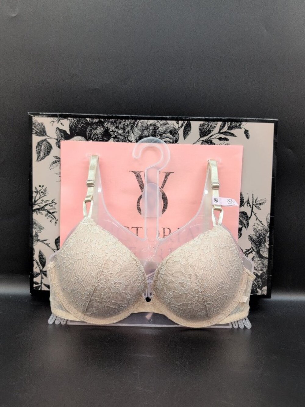 Victoria Secret Sexy Tee Posey Lace Underwire Push Up Bra 32C Marzipan